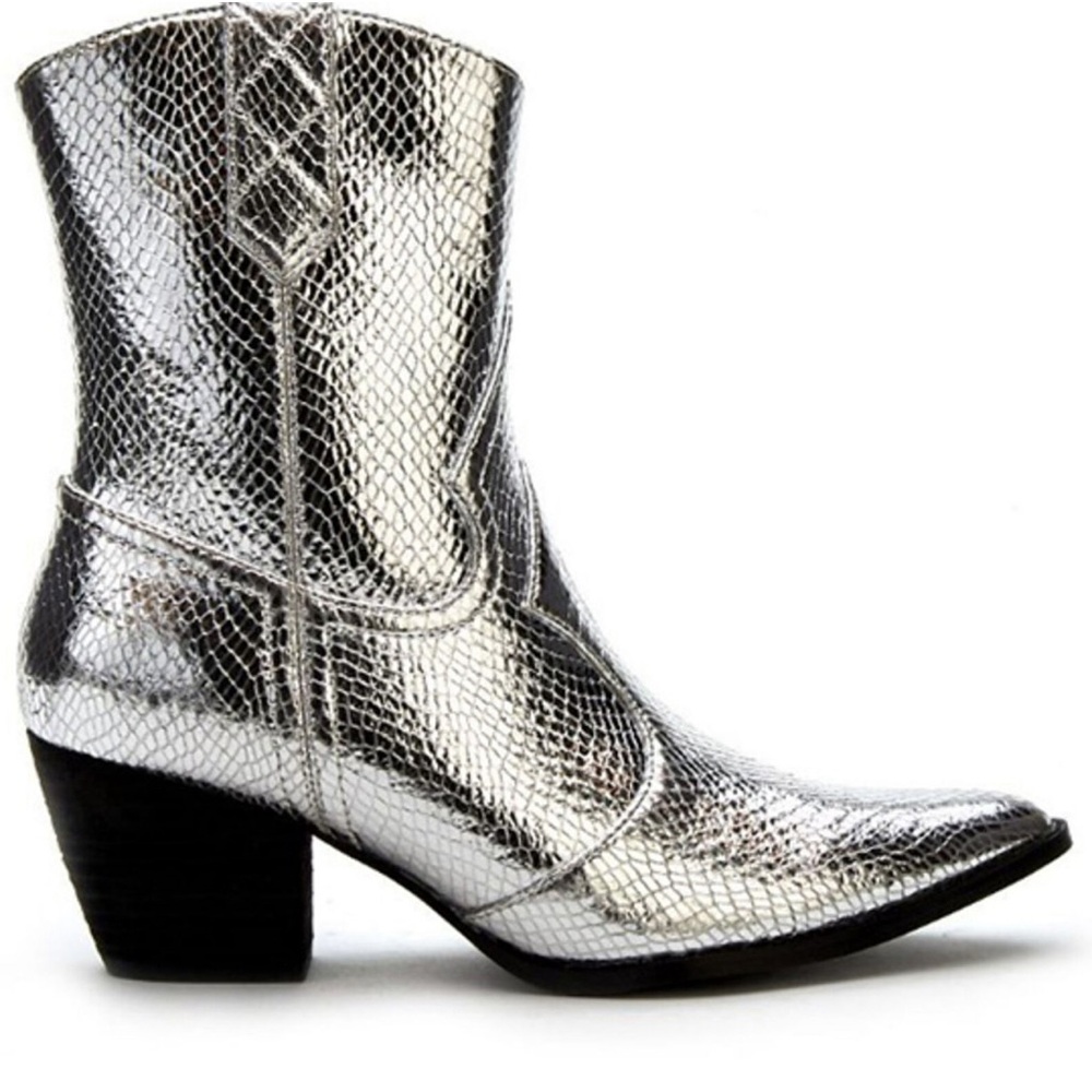 Coconuts by Matisse Silver cowboy boots size 8.5 worn once